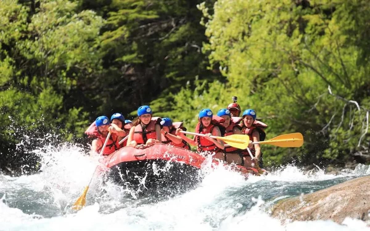 Experiencia Rafting en Rio Villegas en Bariloche
