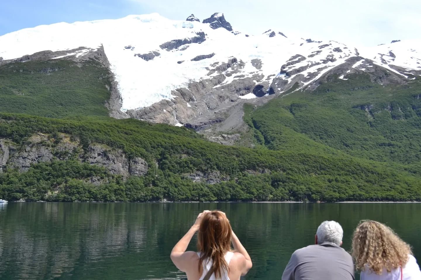Navegación por Lago del Desierto y Trekking al Glaciar Vespignani desde El Chaltén