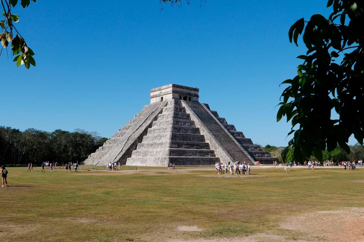 Tour a Chichén Itzá, Valladolid y cenote desde Cancun o Tulum