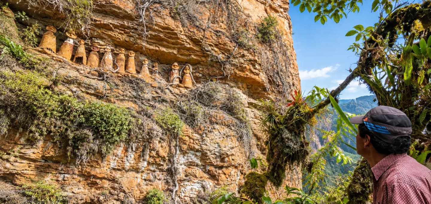 Tour privado a los Sarcófagos de San Jerónimo desde Chachapoyas