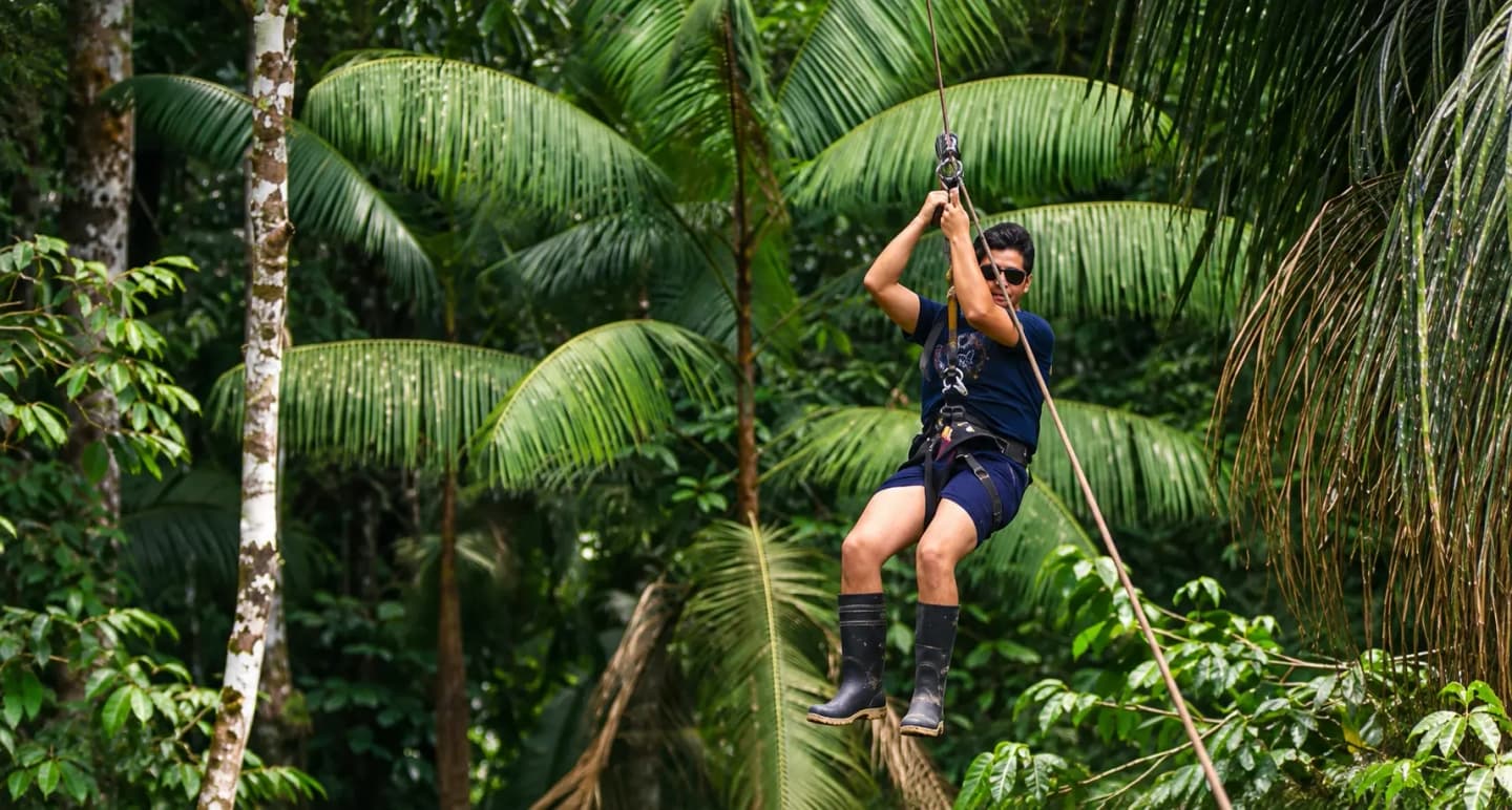 Excursión de aventura de día completo en Puerto Maldonado
