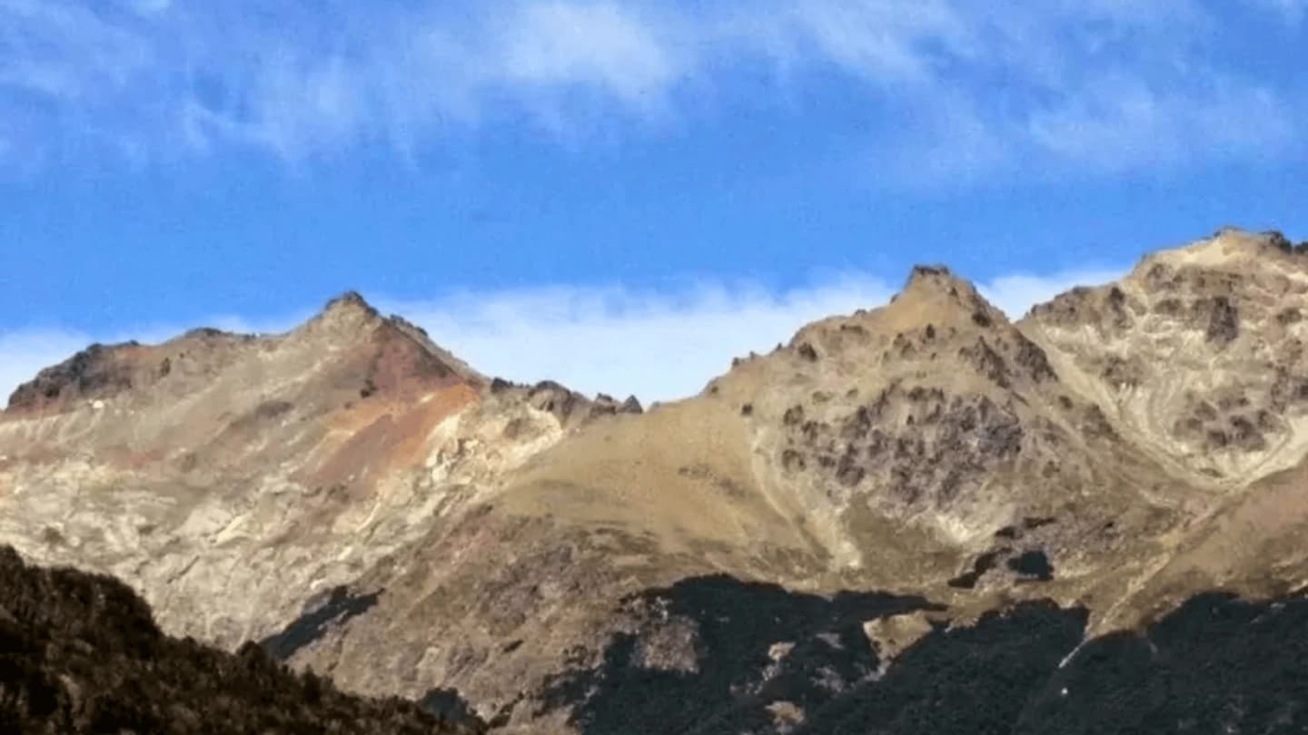 Trekking guiado al cerro Falkner en Parque Nacional Nahuel Huapi