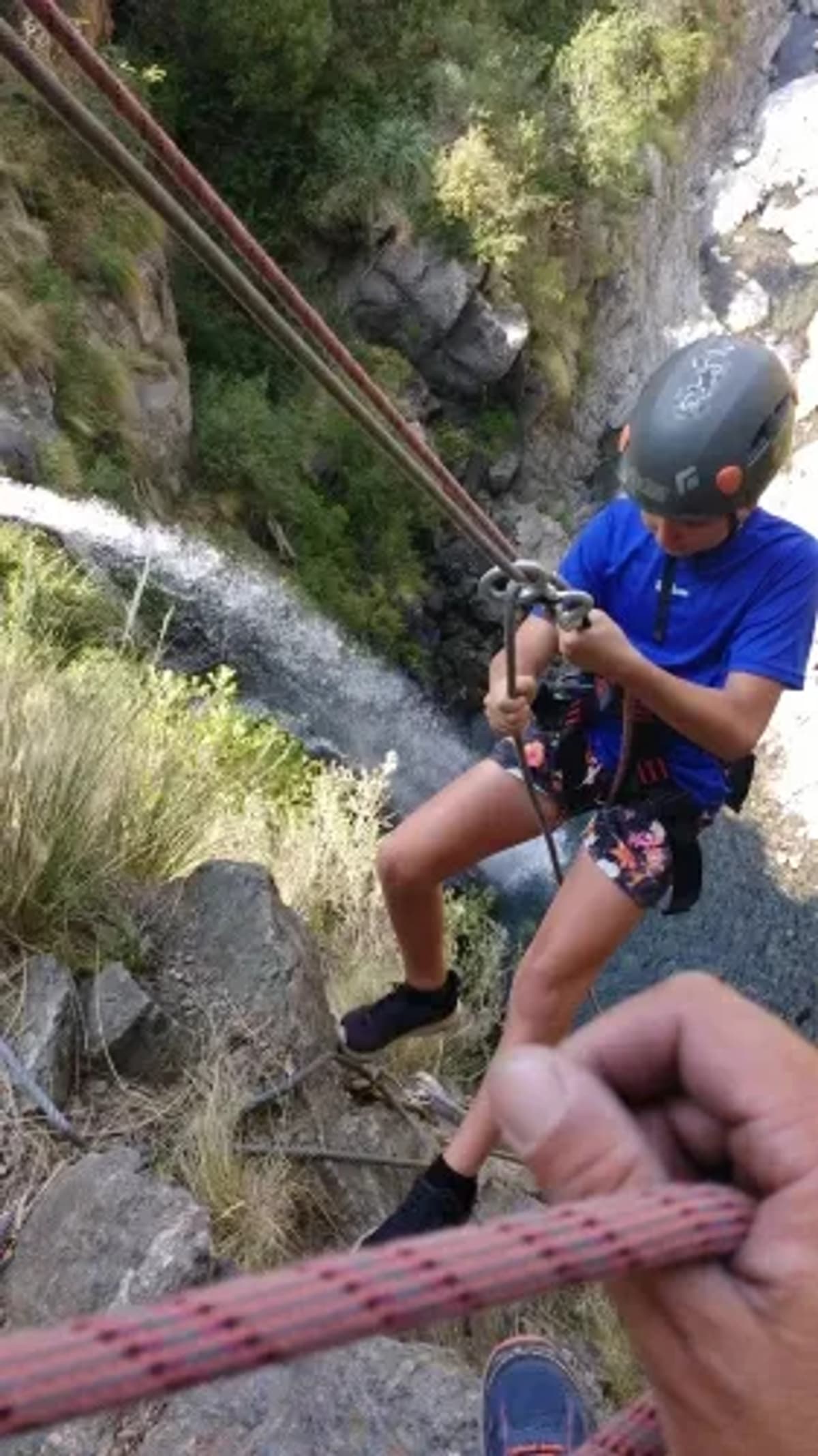 Salto del Tabaquillo con escalada y rapel