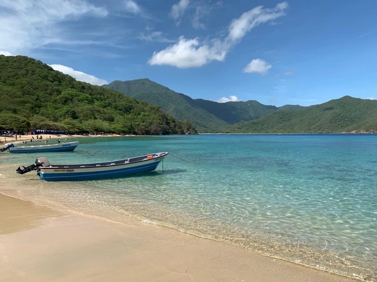 Traslado Marítimo a Playa Cristal desde Bahía Santa Marta