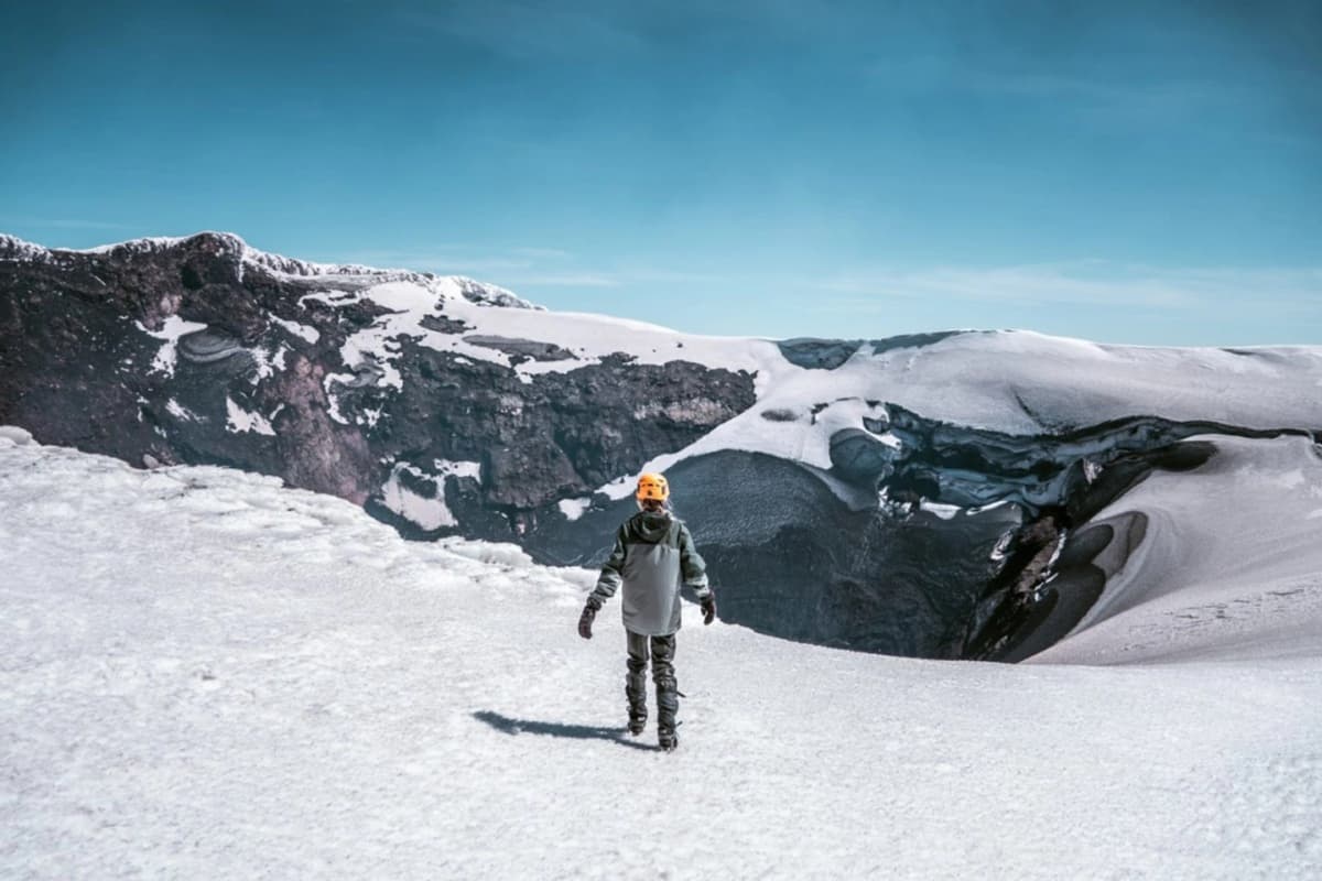Ascent to Villarrica Volcano: An Unmissable Adventure in Pucón