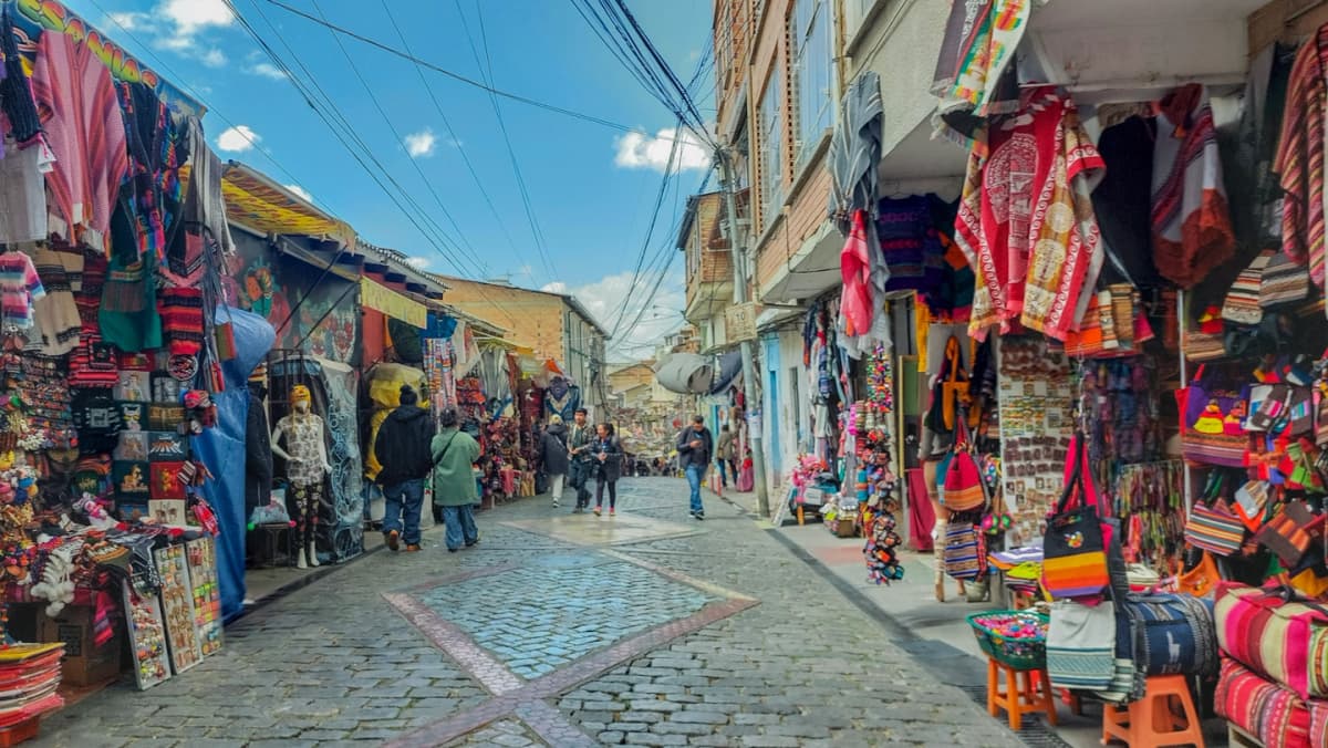 Tour cultural por La Paz con teleférico y mercados tradicionales