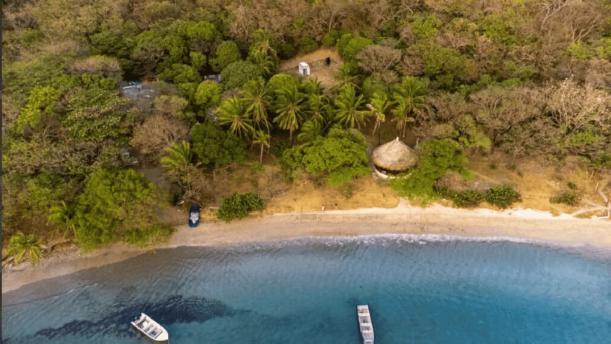 Tour a Playa Cinto y Playa Cristal en Tayrona desde Santa Marta