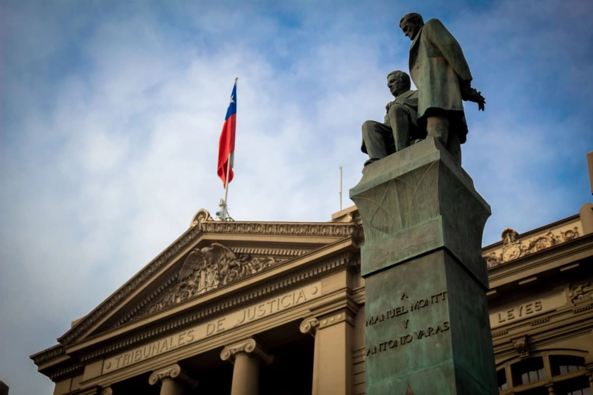 Free Tour Santiago Histórico: Descubre el Corazón de la Capital
