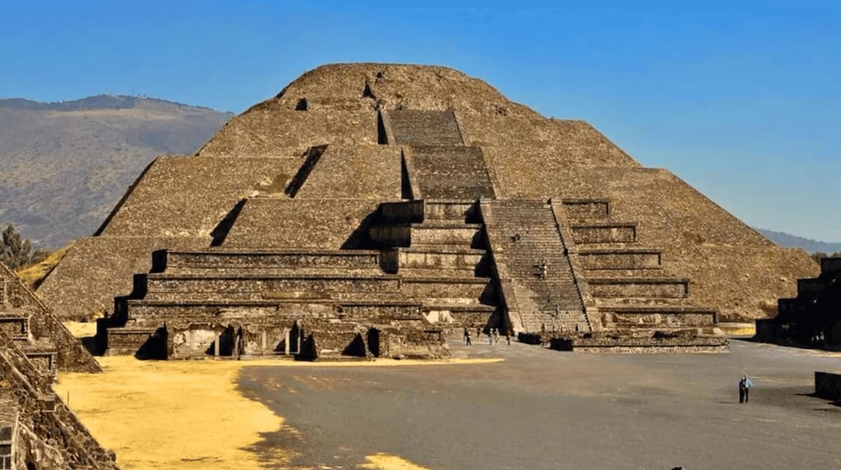 Tour a la Basílica de Guadalupe y Pirámides de Teotihuacán en CDMX