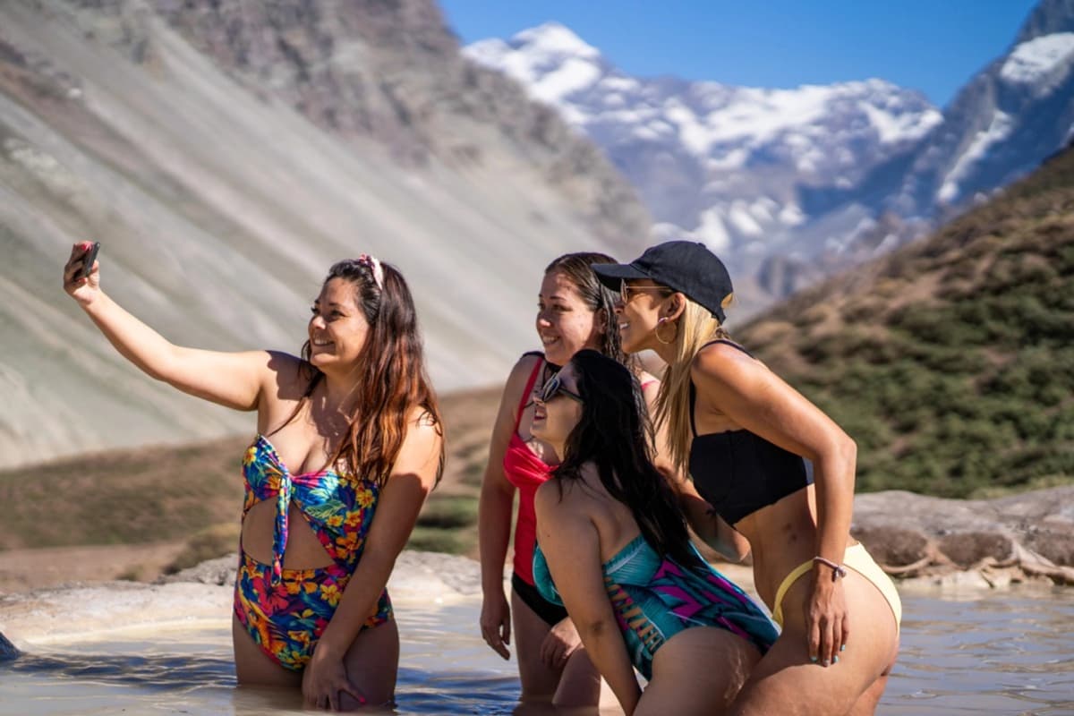 Tour Embalse El Yeso y Termas de Colina con Picnic