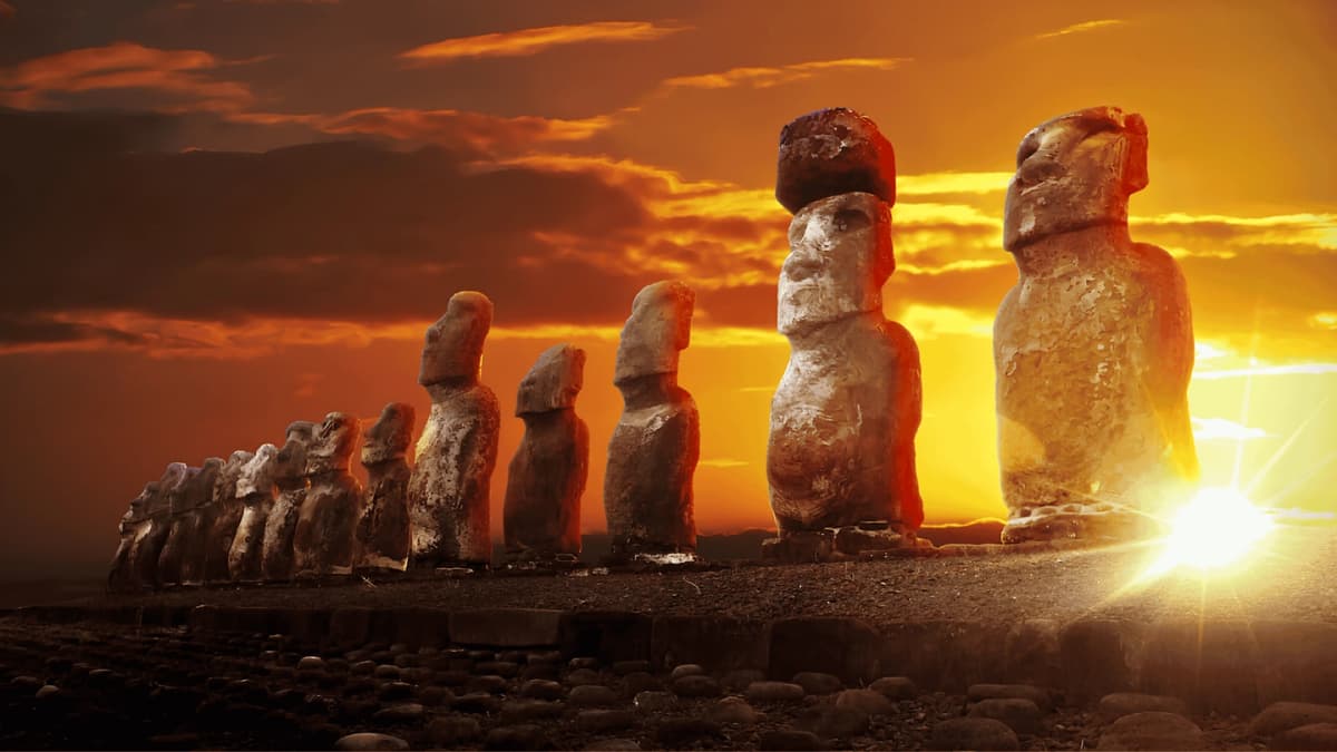 Sunrise at Tongariki with Local Guide in Rapa Nui
