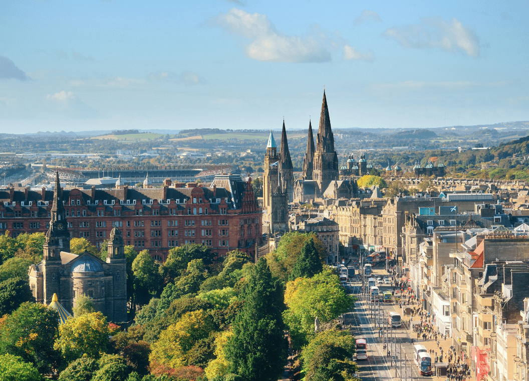 Descubre Edimburgo: Su imponente castillo y la magia de su arquitectura medieval