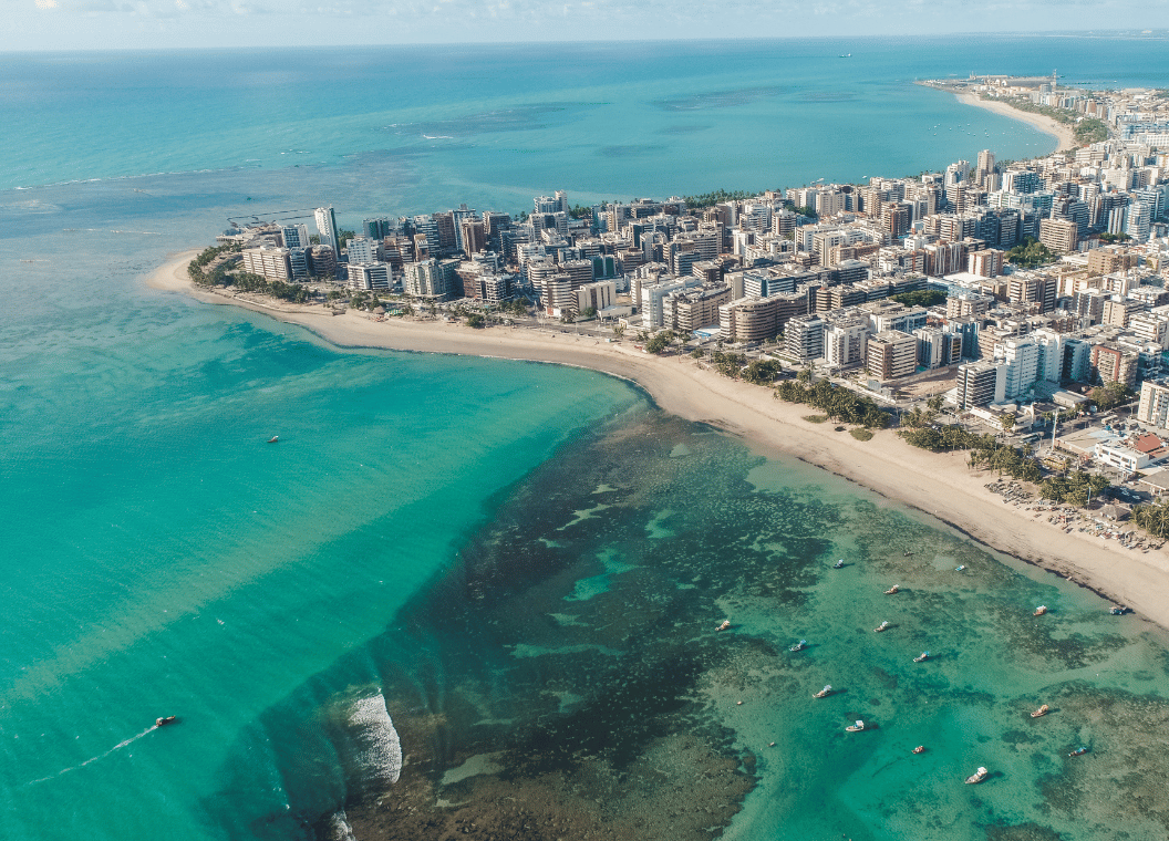 Descubre Maceió: playas de colores imposibles y la capital más sorprendente del Nordeste