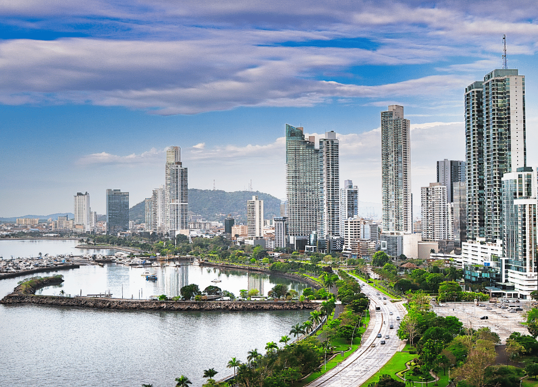 Descubre Ciudad de Panamá: rascacielos, historia y el canal más famoso del mundo