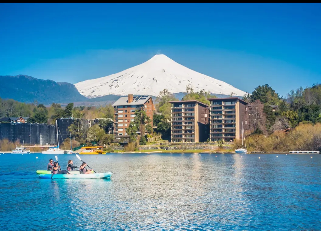 Villarrica: junto al lago y el volcán