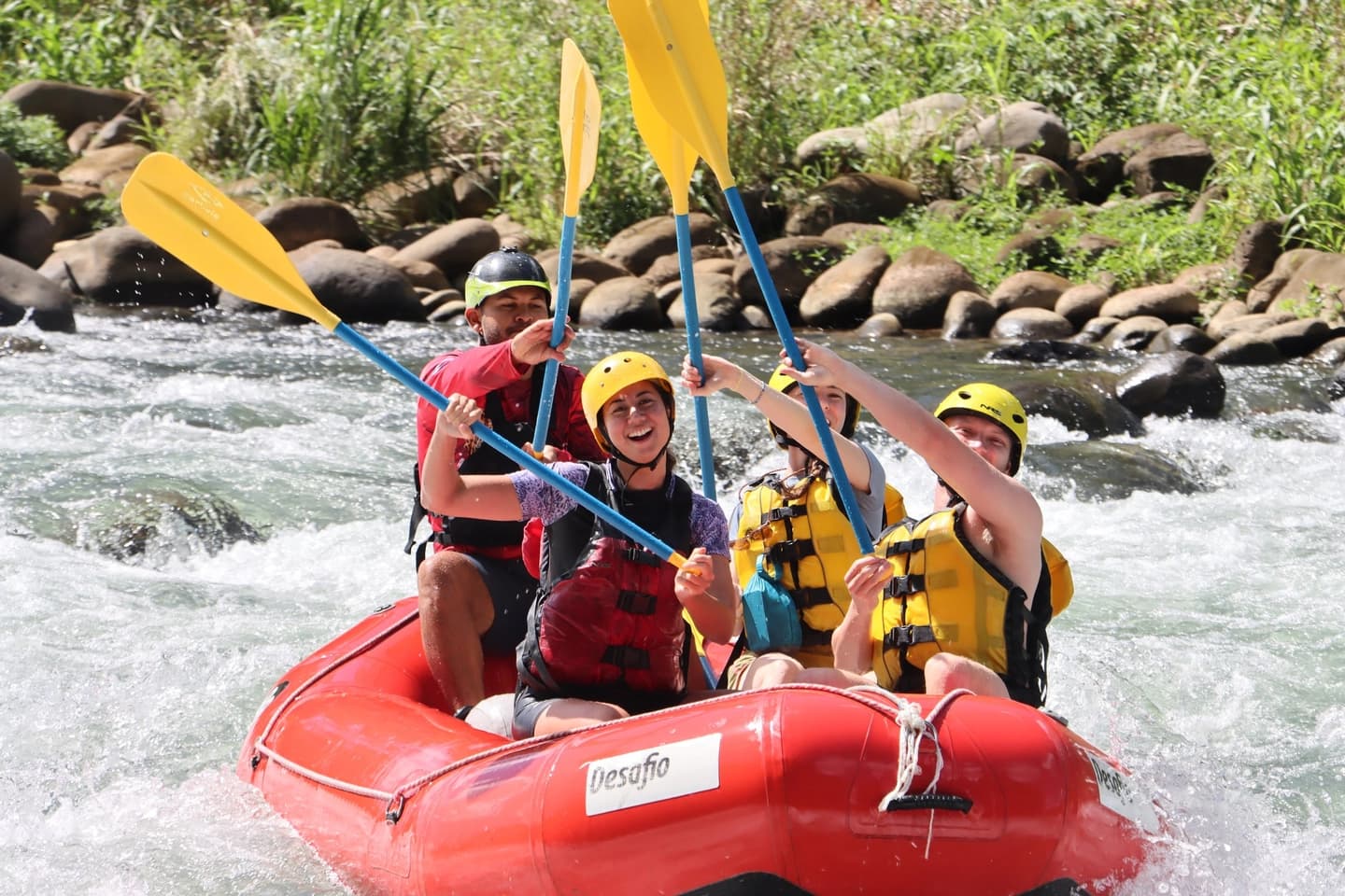Rafting en Río Balsa Clase II-III desde La Fortuna