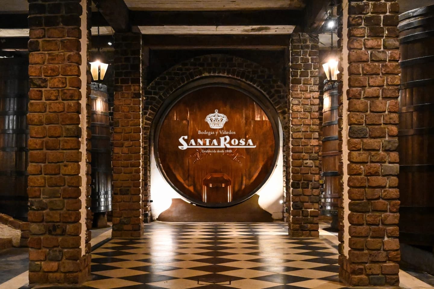 Visita y Degustación Gran Cava en Bodega Santa Rosa