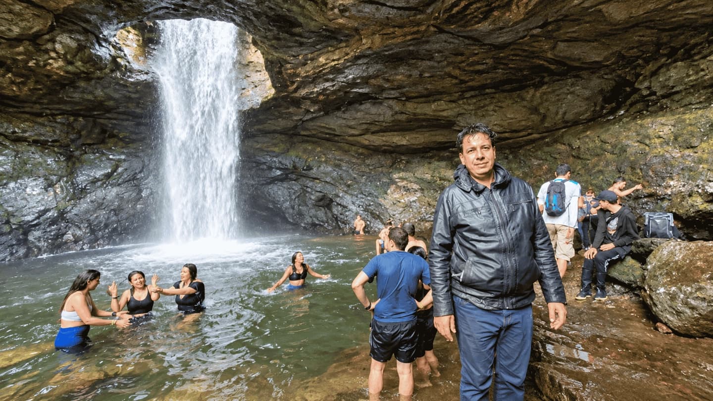 Senderismo largo a la Cueva del Esplendor desde Jardín