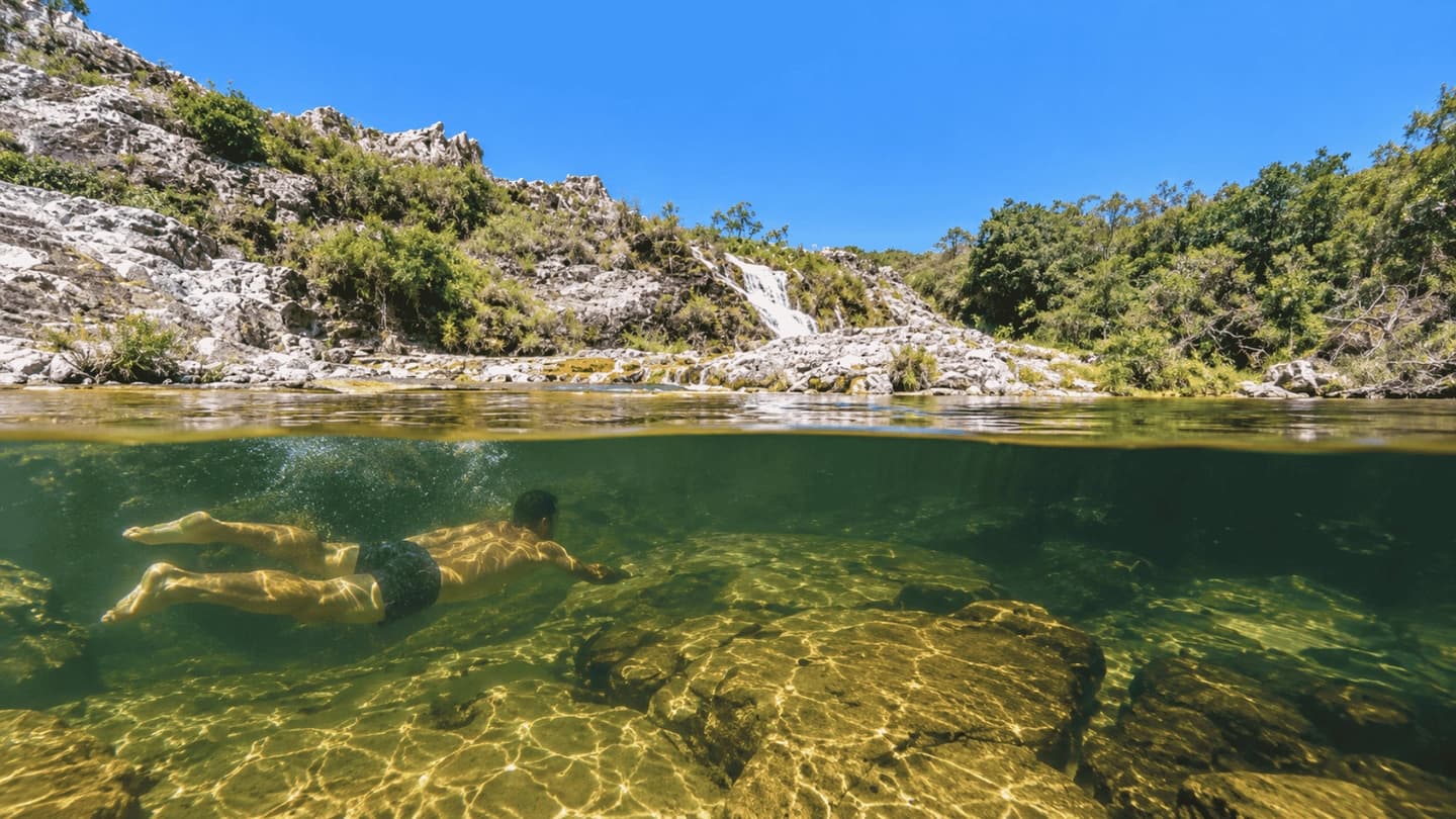 Excursión a las cascadas de Capivara y Pedra Ancorada desde Capitólio