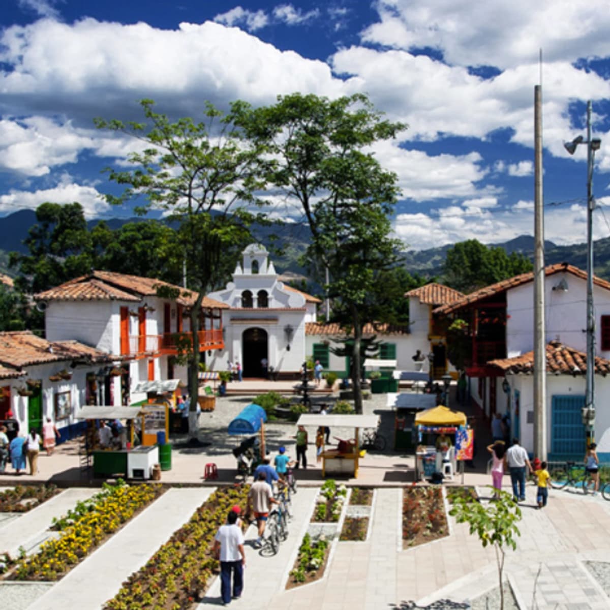 City Tour Privado en Bogotá full day: Monserrate, Museos de Oro, Botero y más