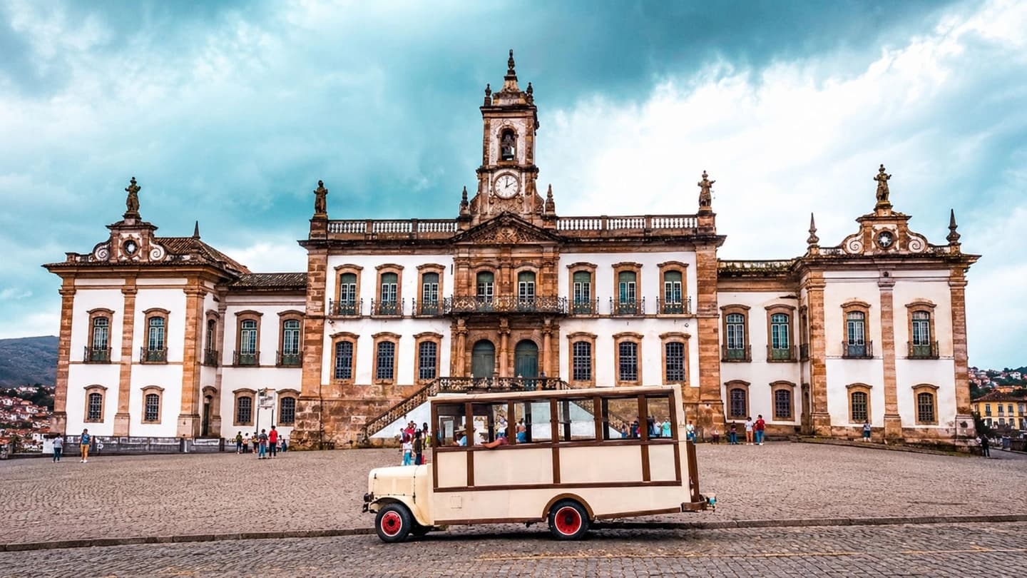 Tour en jardineira por Ouro Preto