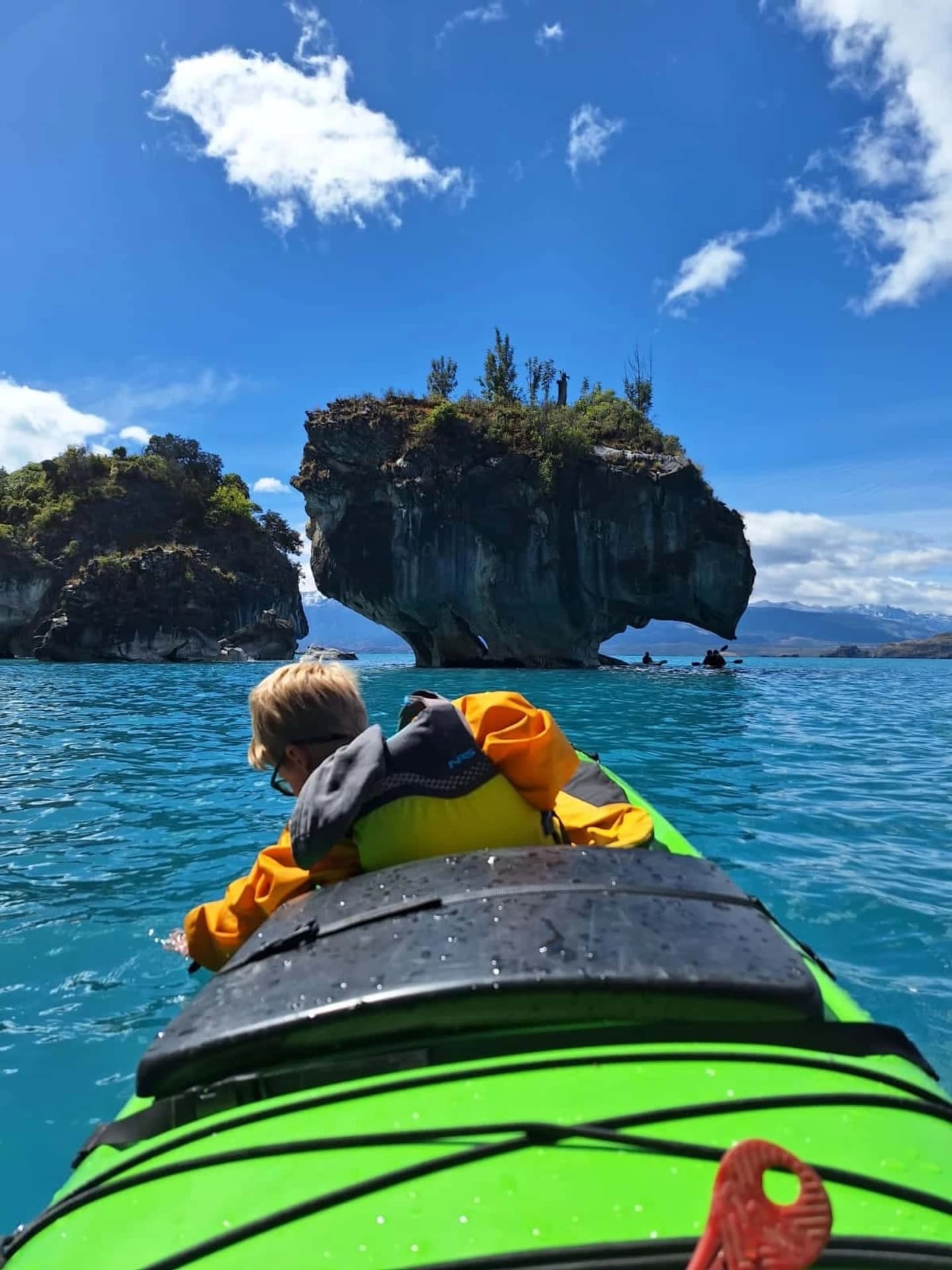 Kayak en las Capillas de Mármol desde Puerto Río Tranquilo