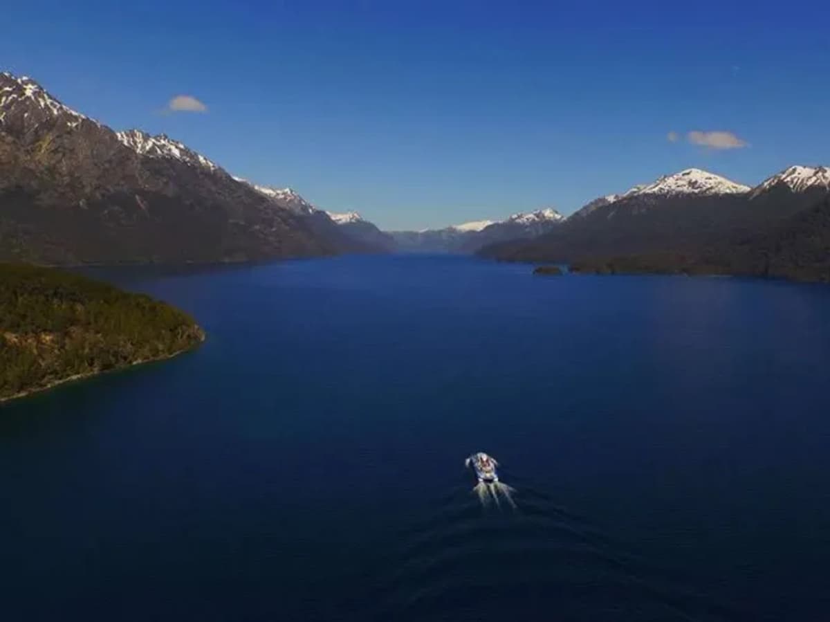 Navegación a Puerto Blest extendido a Lago Frías