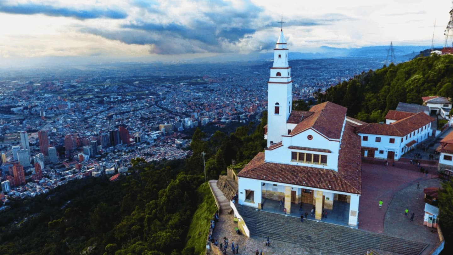 Visita guiada al Cerro de Monserrate en Bogotá