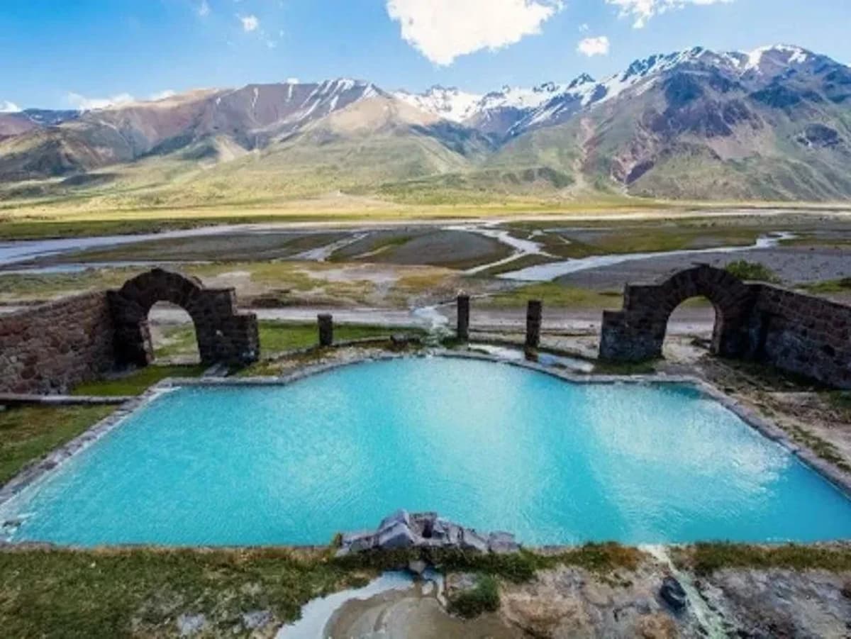 Excursión a Termas del Sosneado