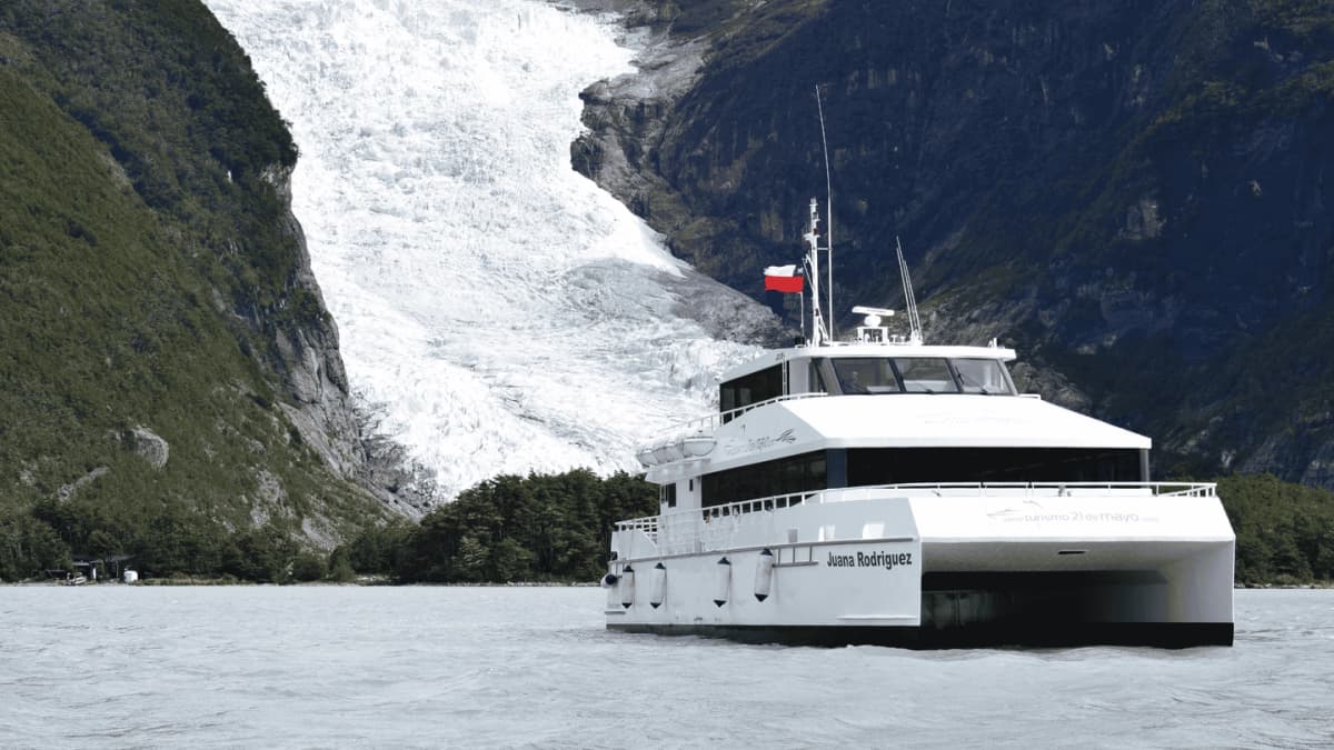 Navegação pelos Glaciares Balmaceda e Serrano com Traslado desde Puerto Natales