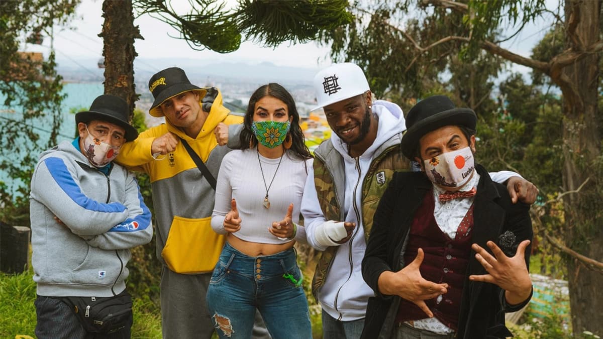 Tour Social y Artístico en Ciudad Bolívar: La Experiencia Transmicable