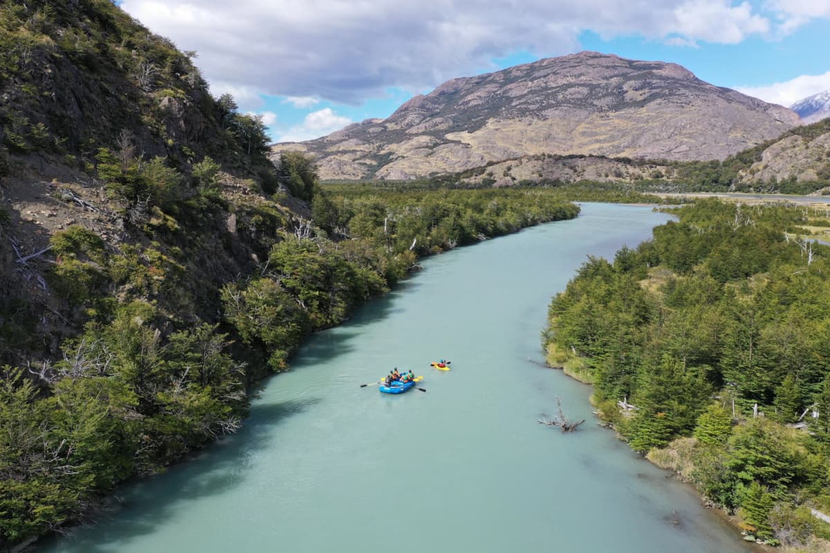 Flotada Familiar en El Chaltén: Soft Rafting en el río de lasVueltas con Brunch