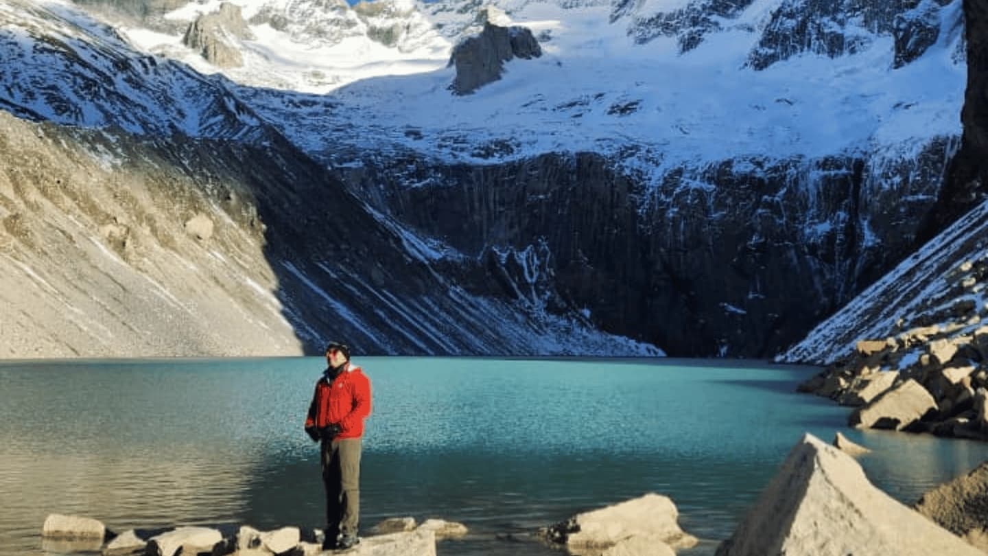 Trekking Base Torres del Paine desde Puerto Natales