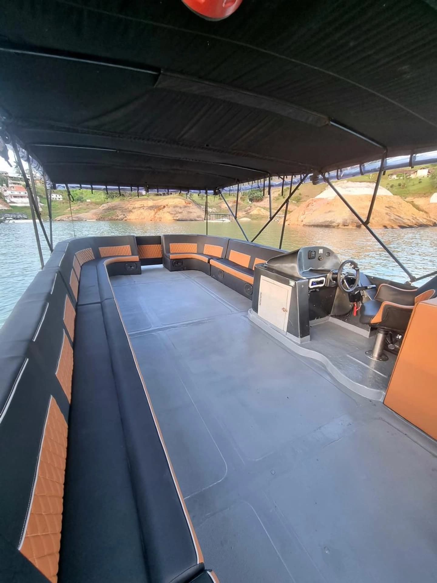 Paseo en Planchón por el Embalse de Guatapé