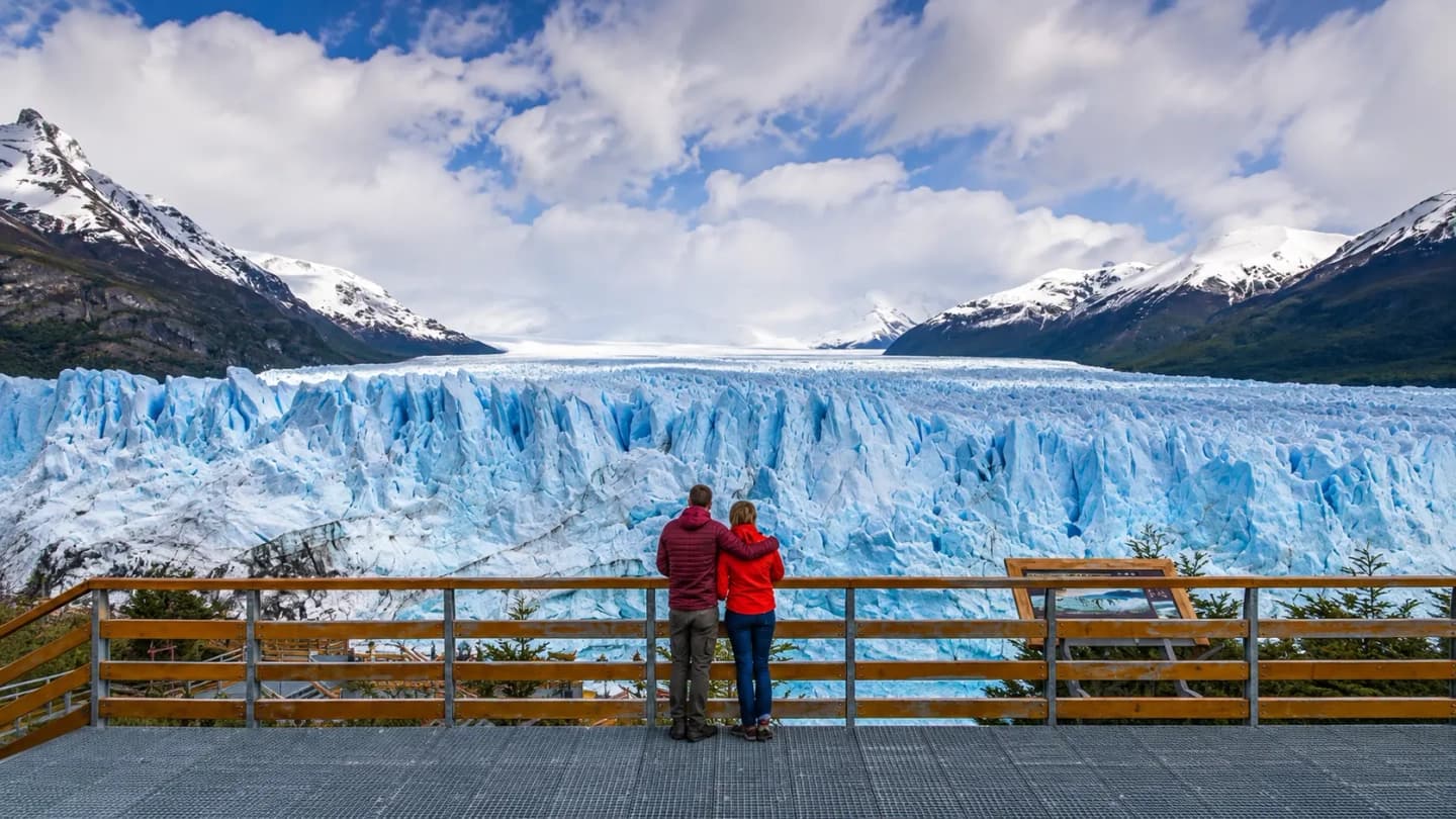 Excursión con Caminata por las Pasarelas Frente al Glaciar Perito Moreno