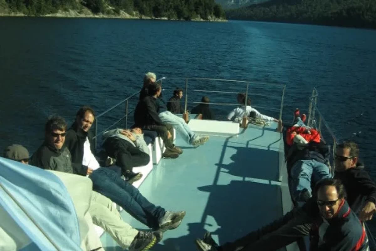 Navegación y Trekking descubriendo Brazo Tristeza