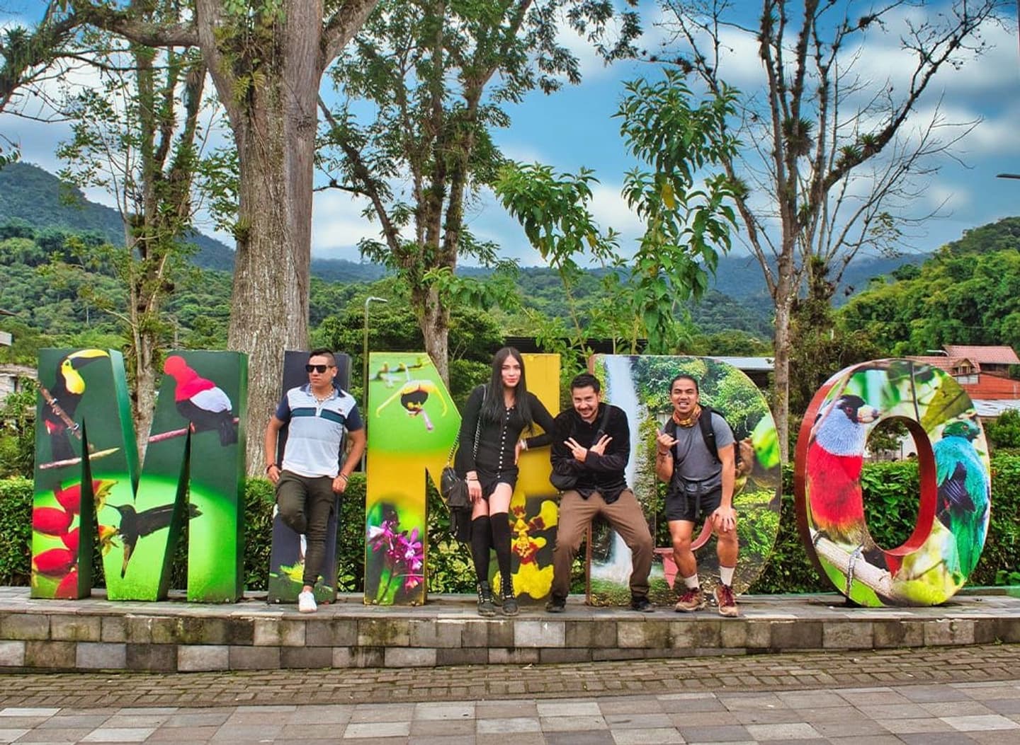Tour de aventura y naturaleza en Mindo con fábrica de chocolate desde Quito