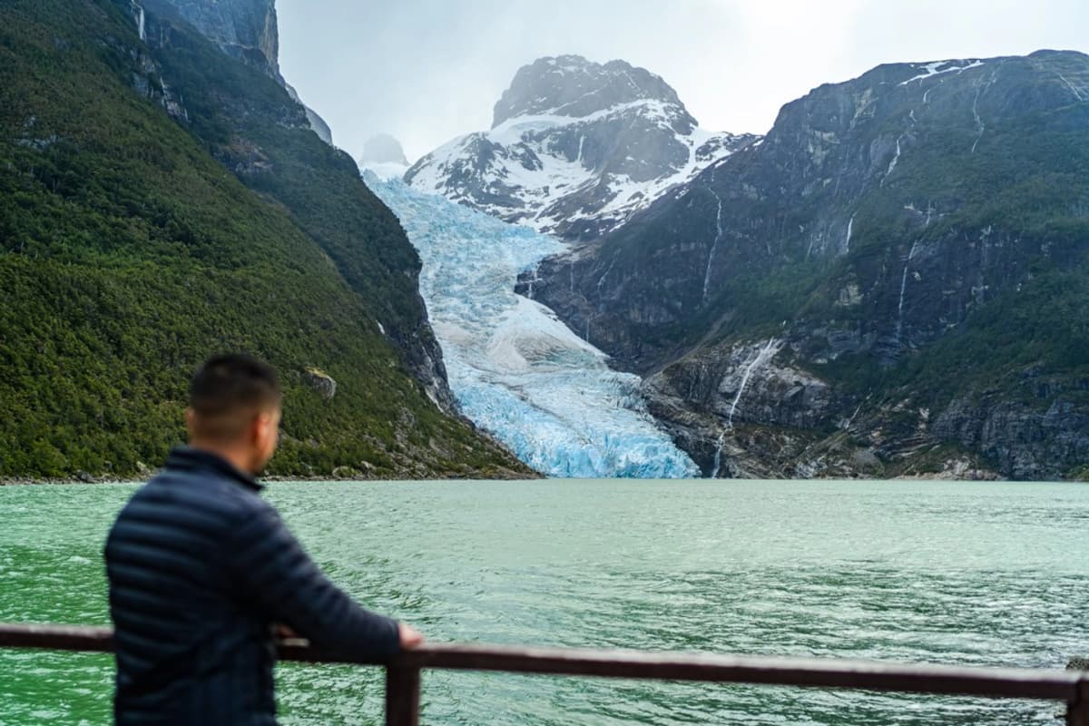 Navegación a los Glaciares Balmaceda y Serrano desde Puerto Natales