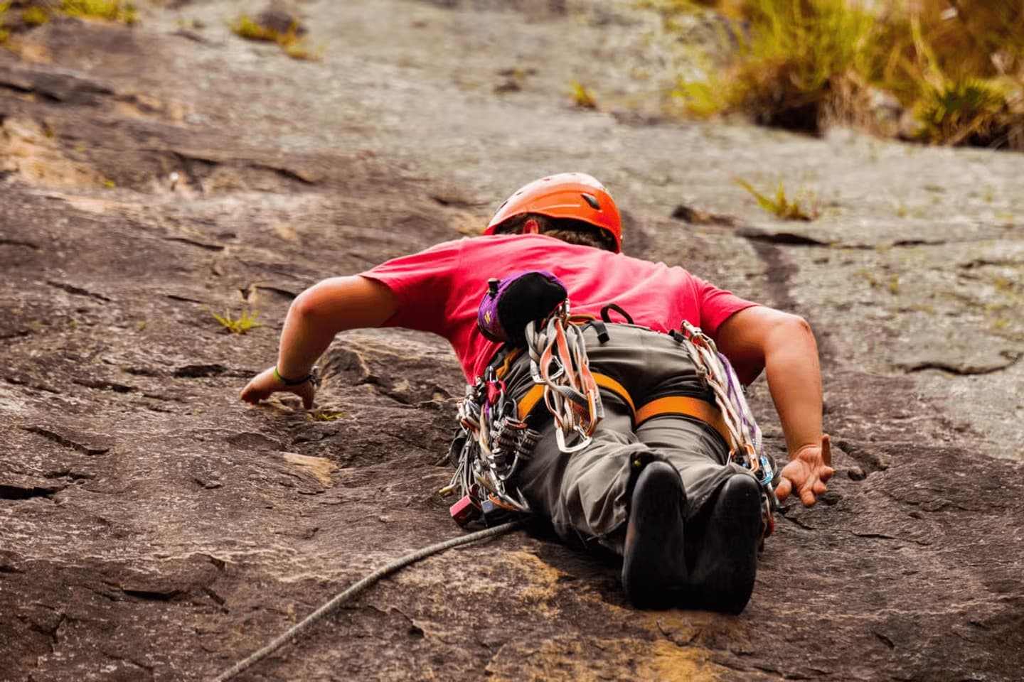 Escalada en Roca y Rapel en Suesca desde Bogotá
