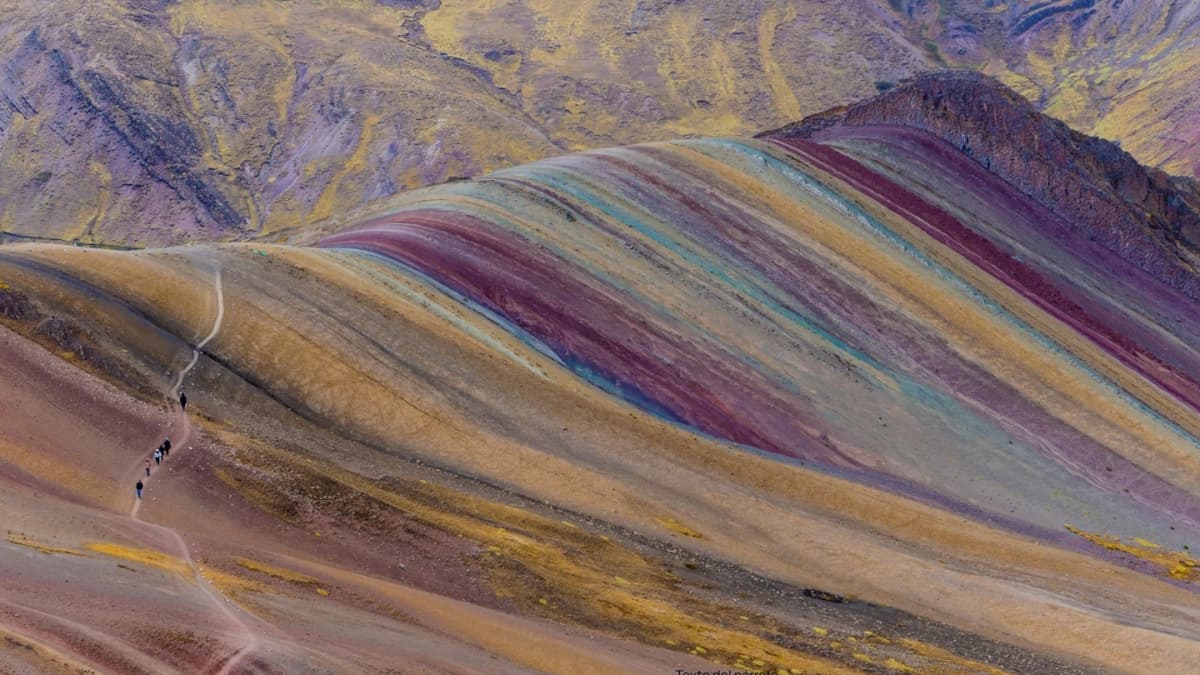 Trekking a la montaña Palcoyo desde Cusco Perú