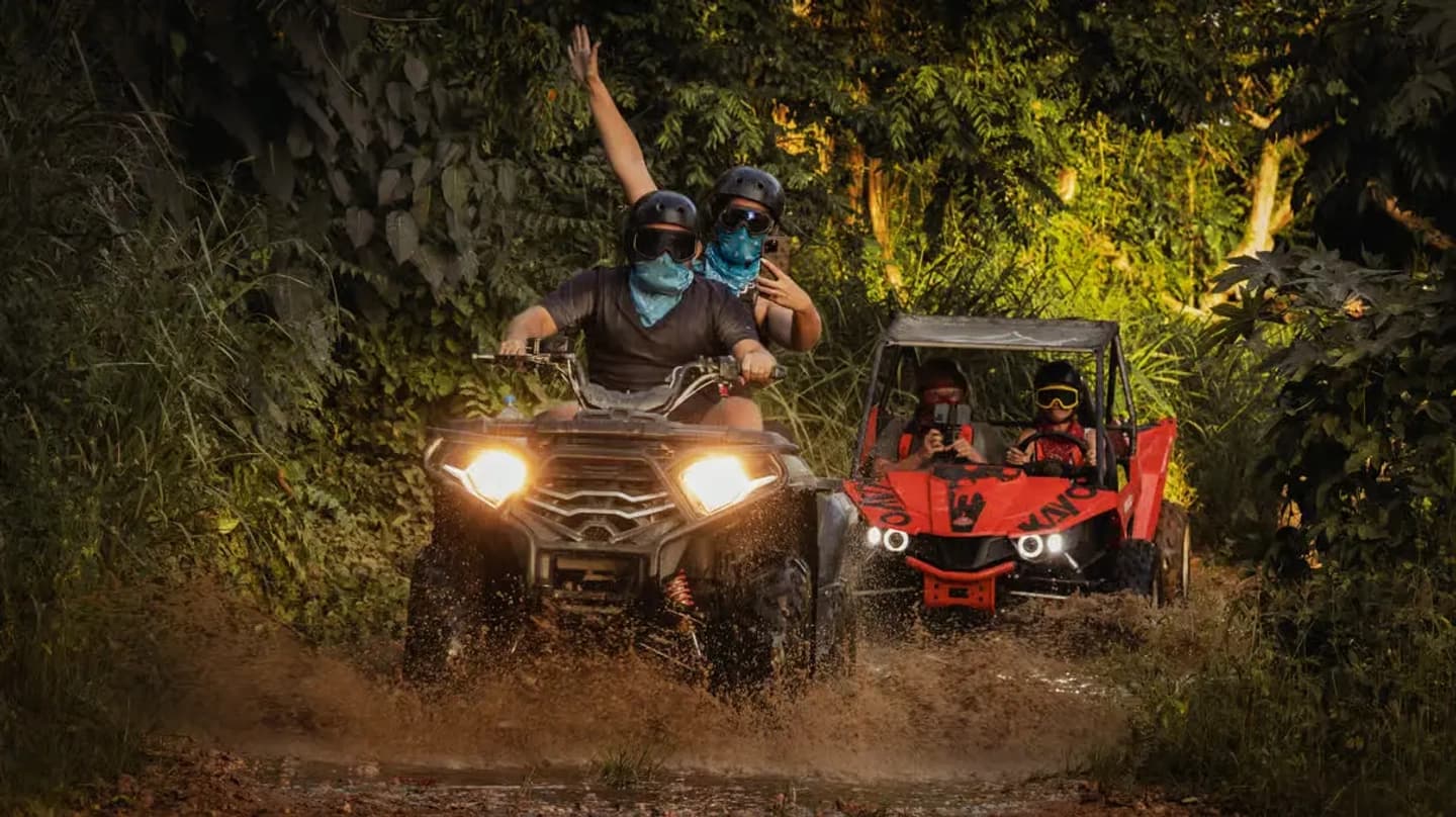 Punta Cana: buggy nocturno con DJ en cenote y cena con barra