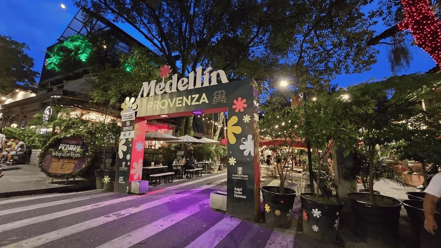 Tour en Chiva Rumbera por Medellín