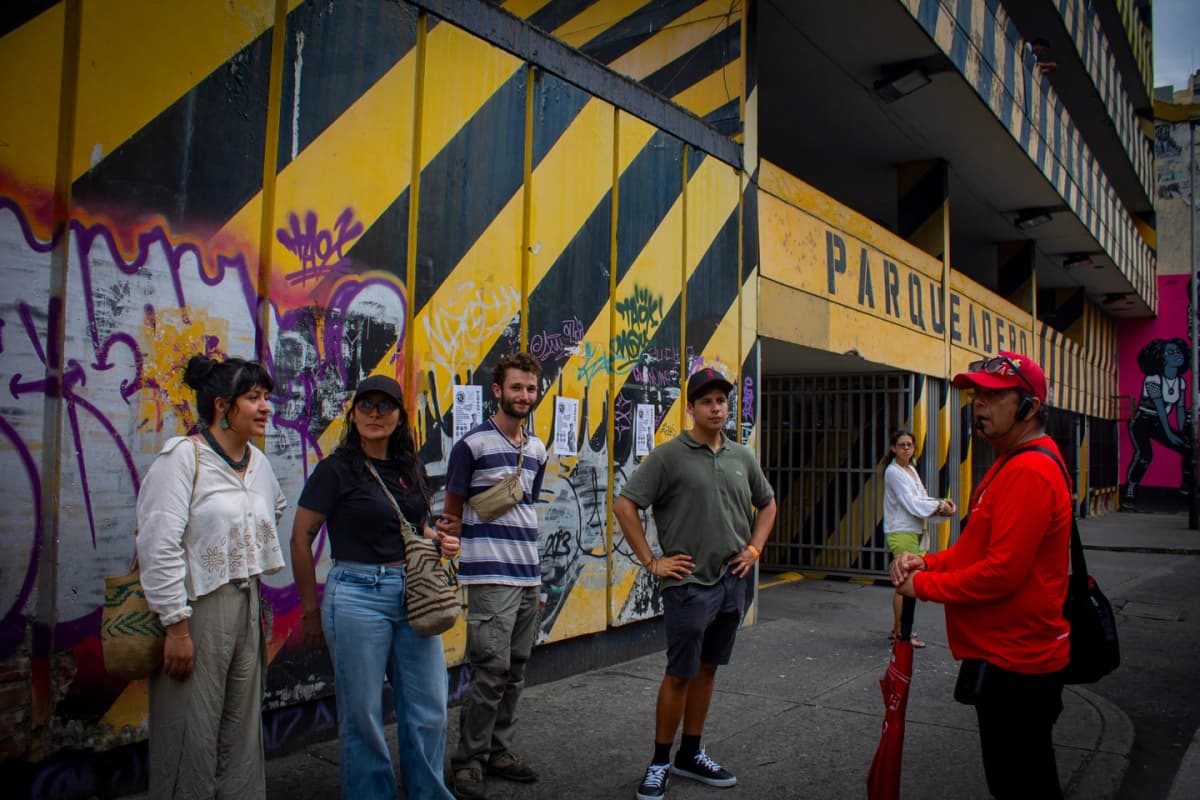 Walking Tour of Salsa and Urban Art in Cali