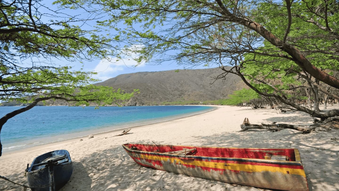 Tour a Bahía Concha en el Parque Tayrona desde Santa Marta