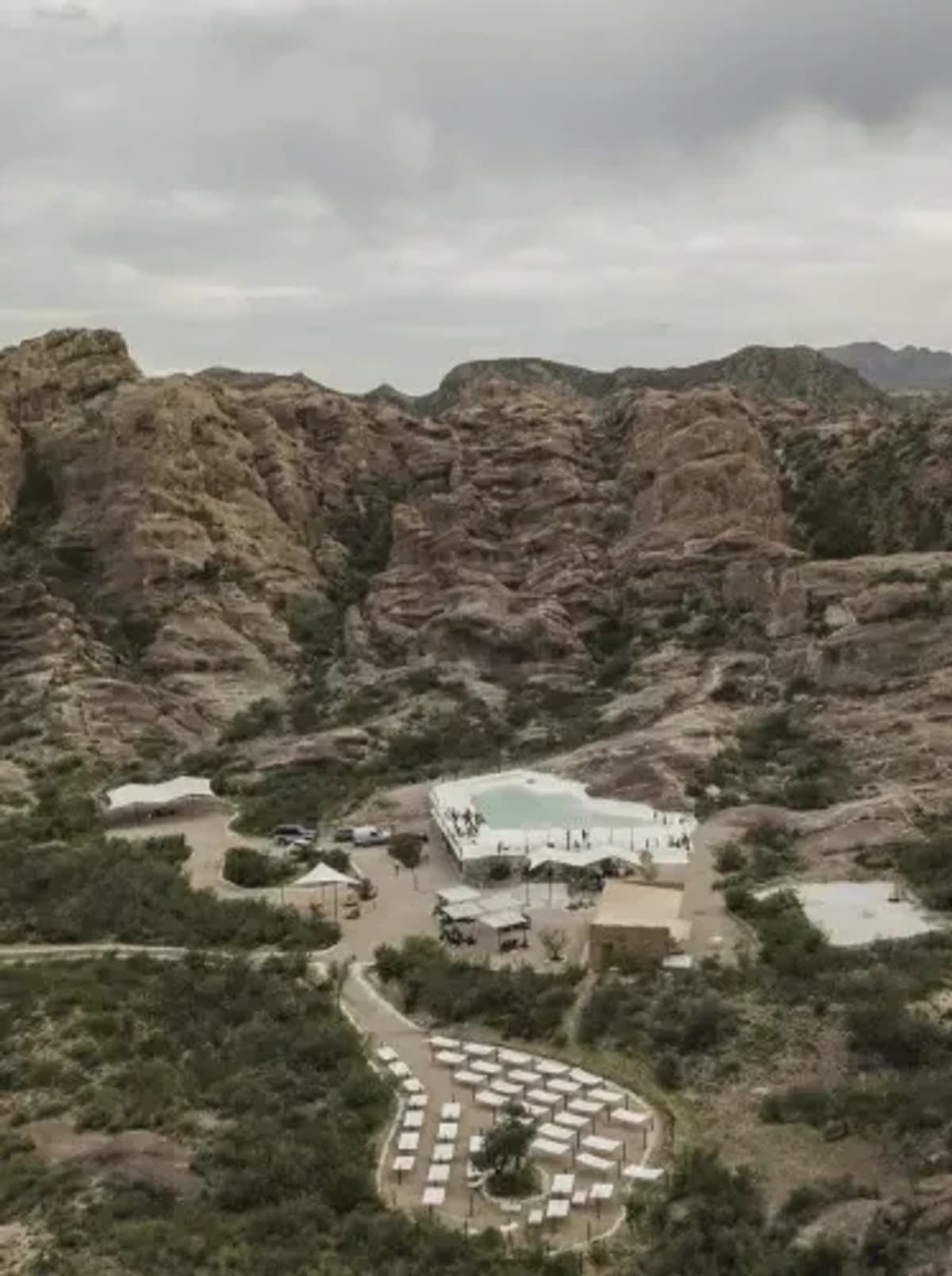 Parque de Aventura San Rafael: Canopy y Tibetanos
