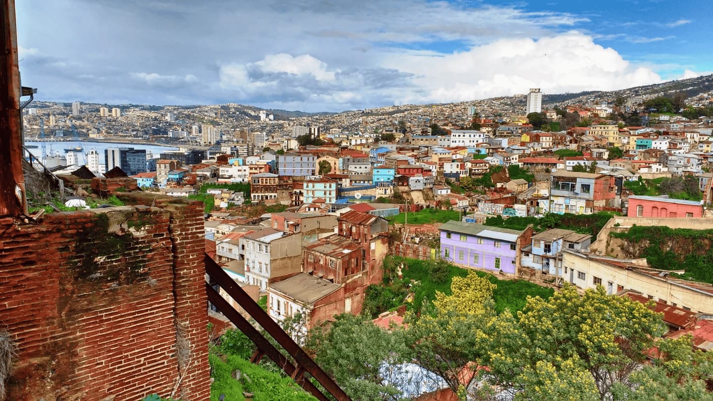 Essência de Valparaíso: La Matriz, Vizinhos por um Dia