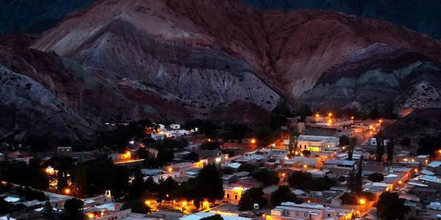 Explora la Noche Mágica de Purmamarca