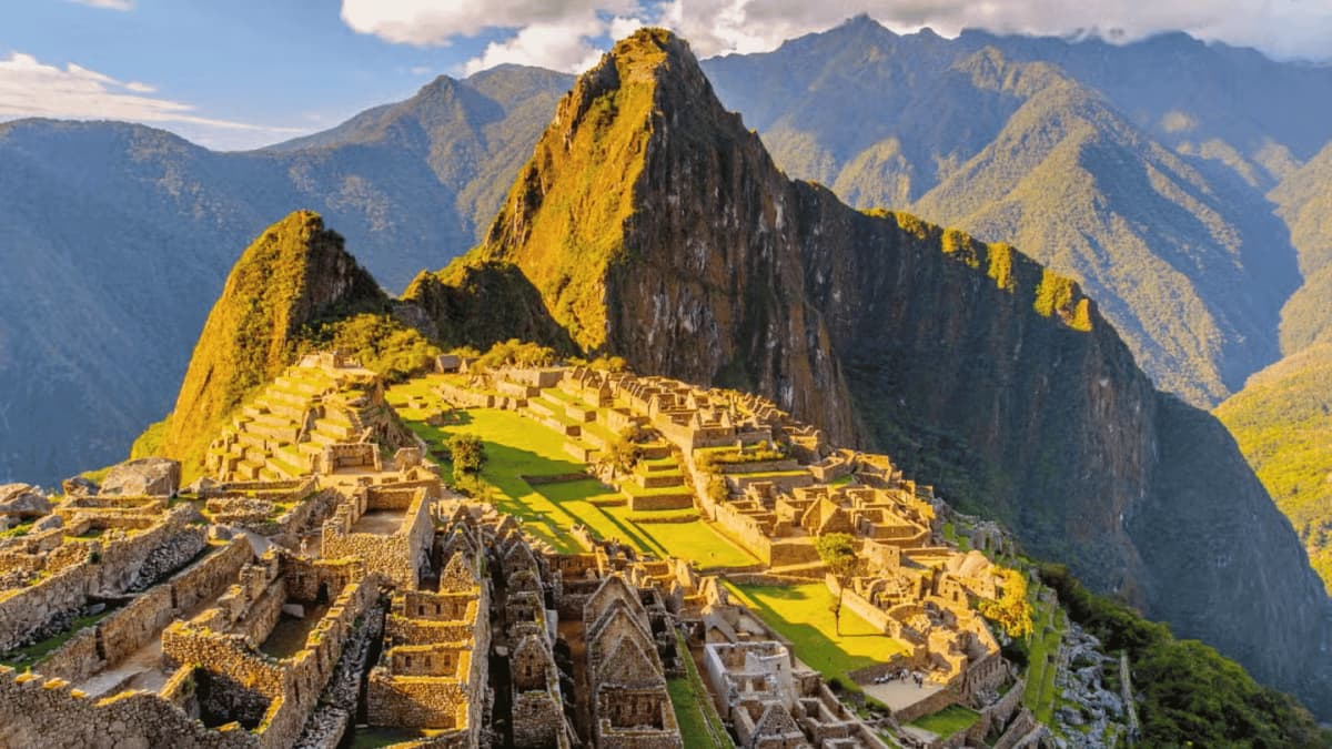 Tour a Machu Picchu 2 Días con Valle Sagrado desde Cusco