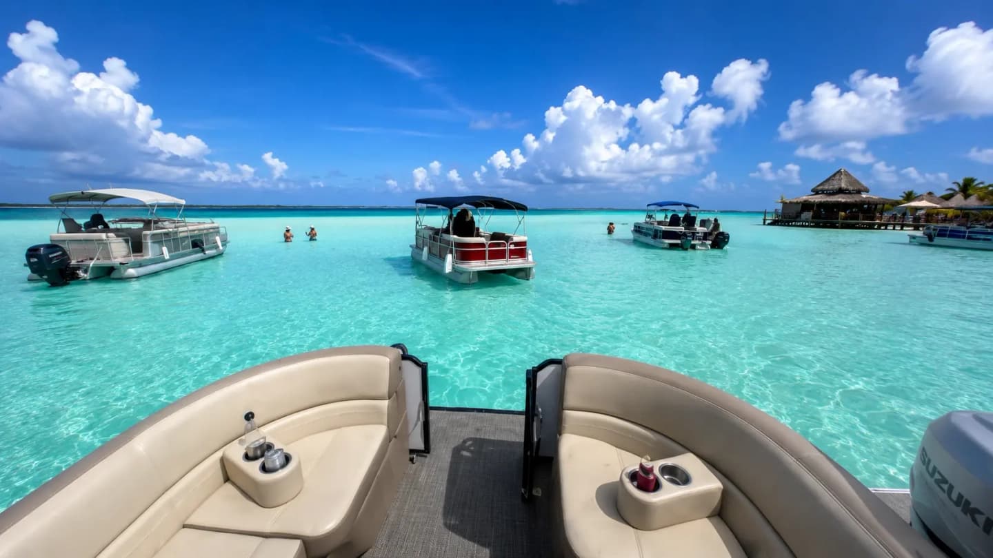 Pontoon Tour on the Sea of Seven Colors from San Andrés