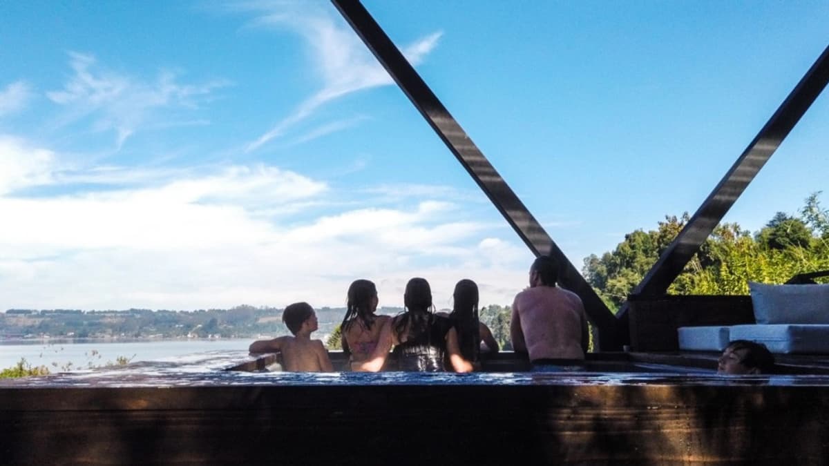 Full Day de Relajación: Bio Piscinas Termales y Playa en Frutillar